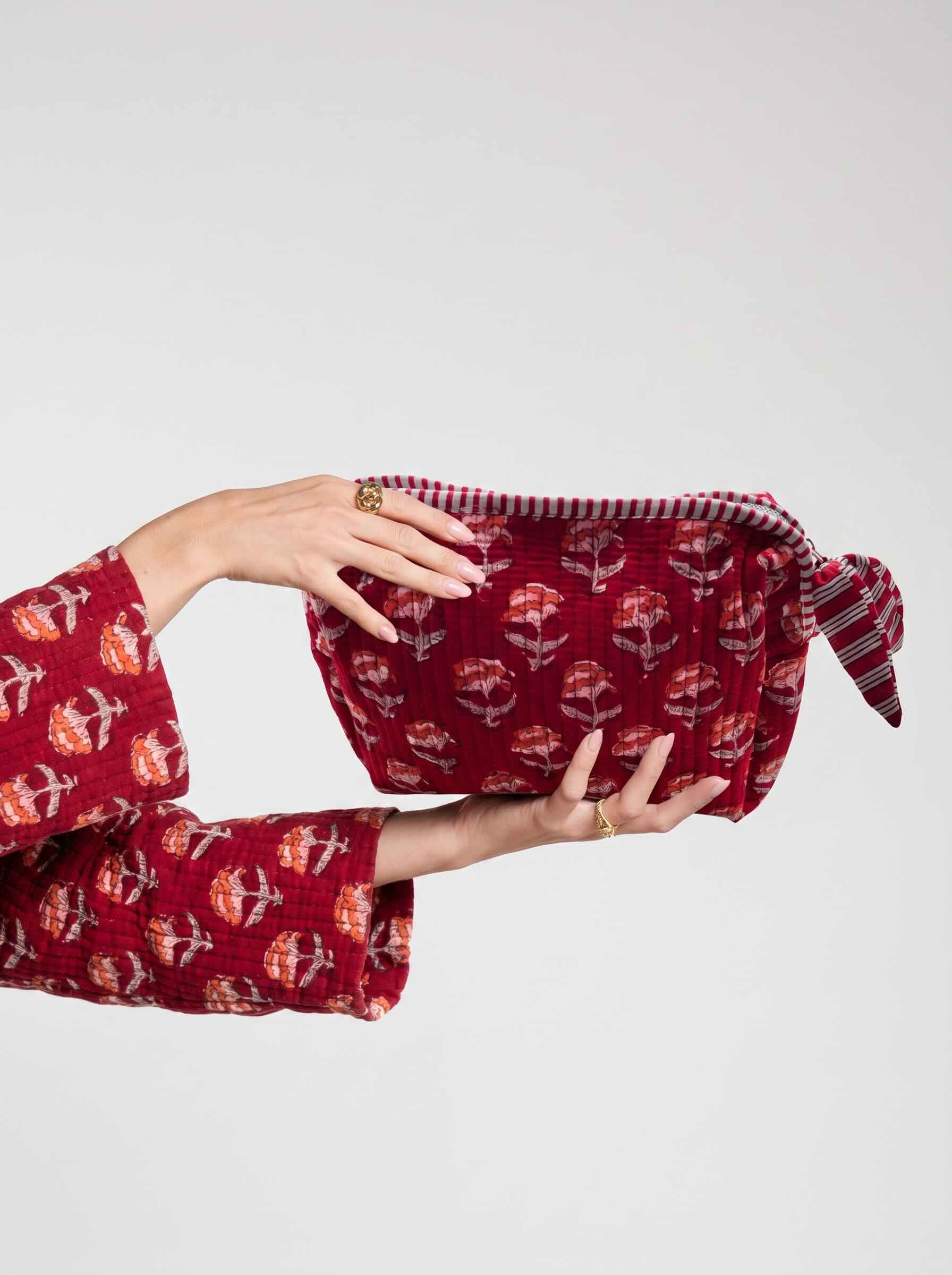 Quilted Cotton Washbag